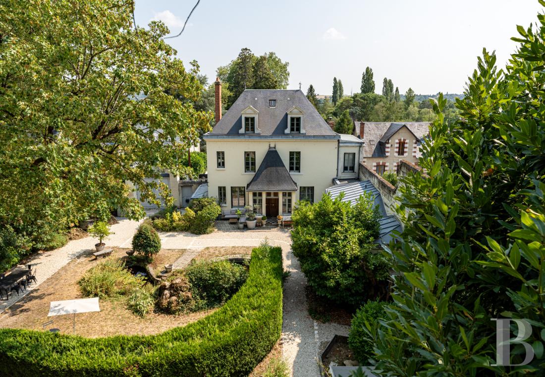 properties in town center val de loire   - 1